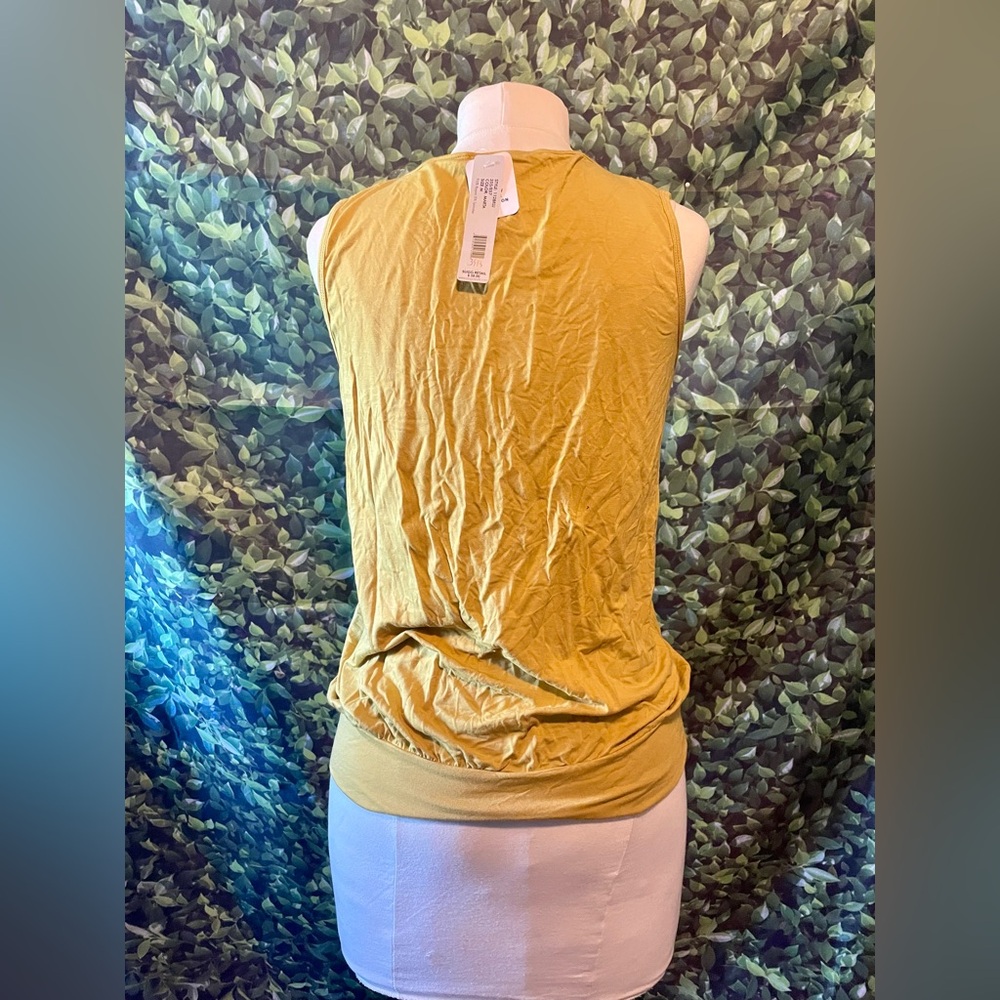 NWT Mustard yellow color sleeveless top - Picture 2 of 5
